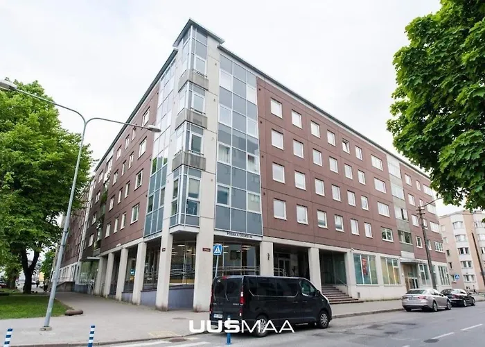 Modern With Full Kitchen And Bathroom In Kadriorg, Centre 塔林