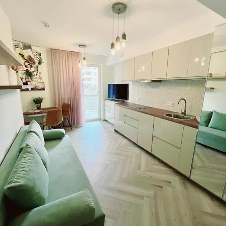 Modern With Full Kitchen And Bathroom In Kadriorg, Centre Tallinn